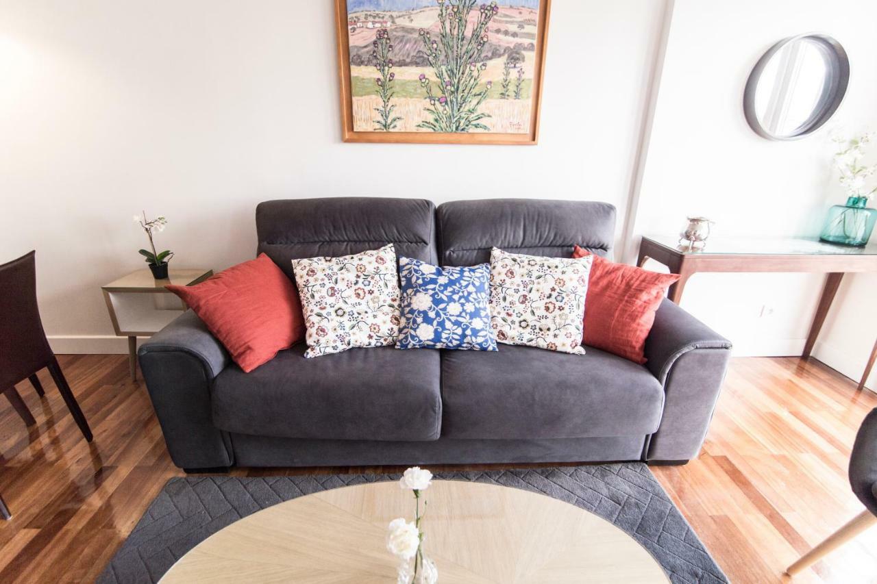 Elegant Retreat Business District Bernabeu Apartment มาดริด ภายนอก รูปภาพ