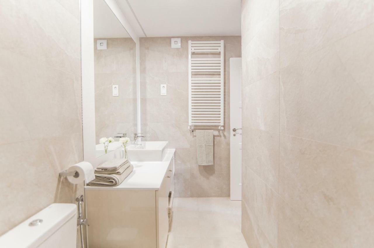 Elegant Retreat Business District Bernabeu Apartment มาดริด ภายนอก รูปภาพ