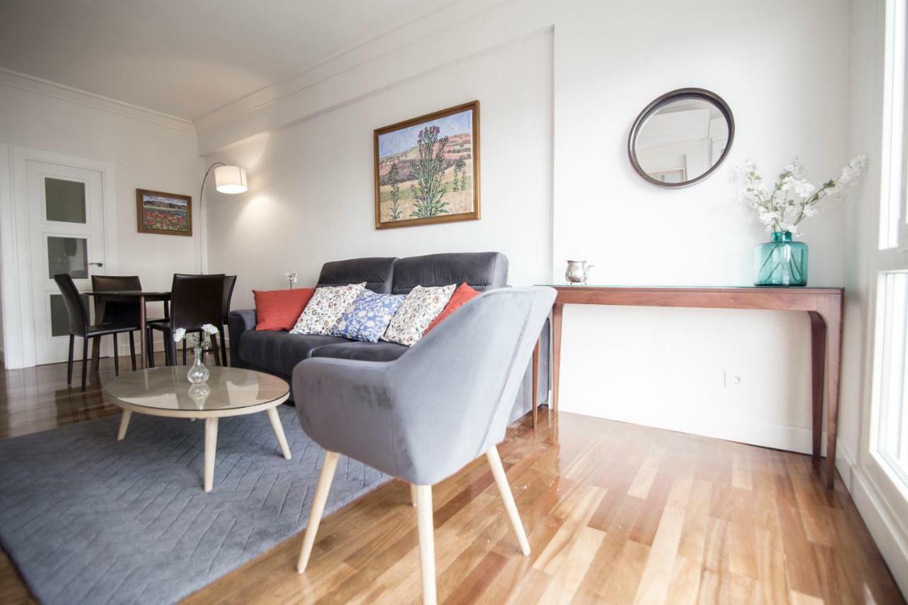 Elegant Retreat Business District Bernabeu Apartment มาดริด ภายนอก รูปภาพ