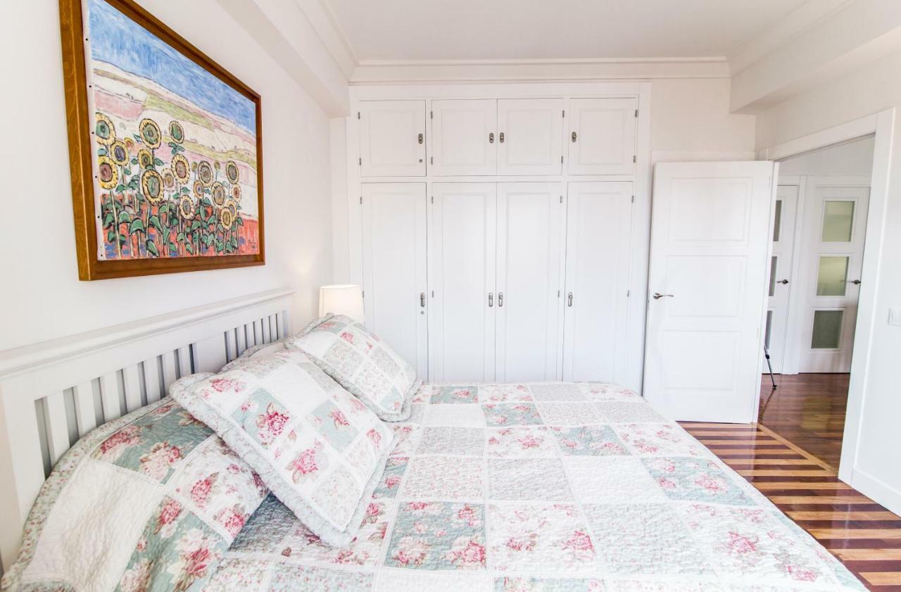 Elegant Retreat Business District Bernabeu Apartment มาดริด ภายนอก รูปภาพ