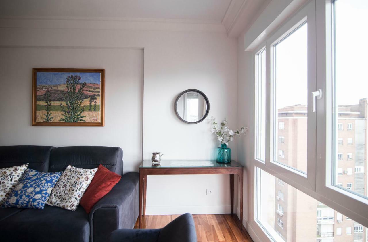 Elegant Retreat Business District Bernabeu Apartment มาดริด ภายนอก รูปภาพ